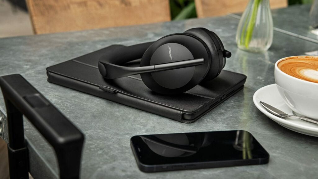 bose-noise-cancelling-headphones-700-negro-e